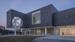 Moody Center for the Arts / Michael Maltzan Architecture