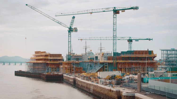 Ve cómo construyen el Museo V&A Dundee de Kengo Kuma en este nuevo video - Más Imágenes