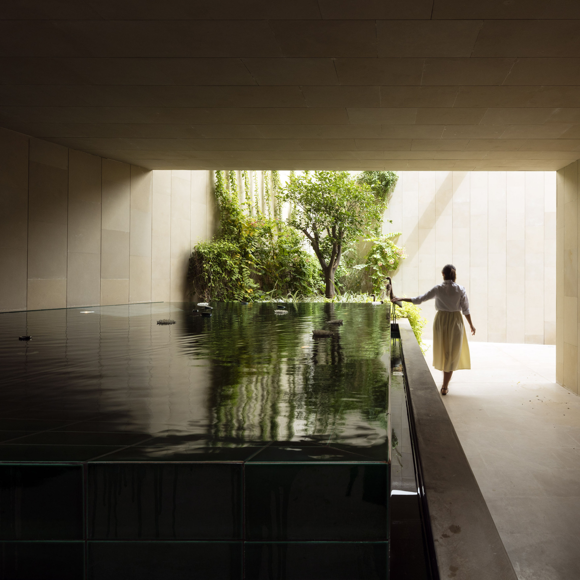 Galería de Three Gardens House / AGi architects 3