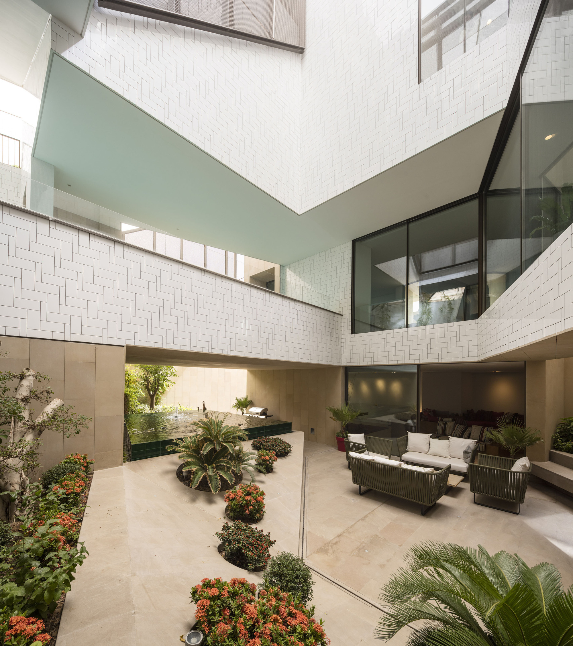 Three Gardens House / AGi Architects ArchDaily