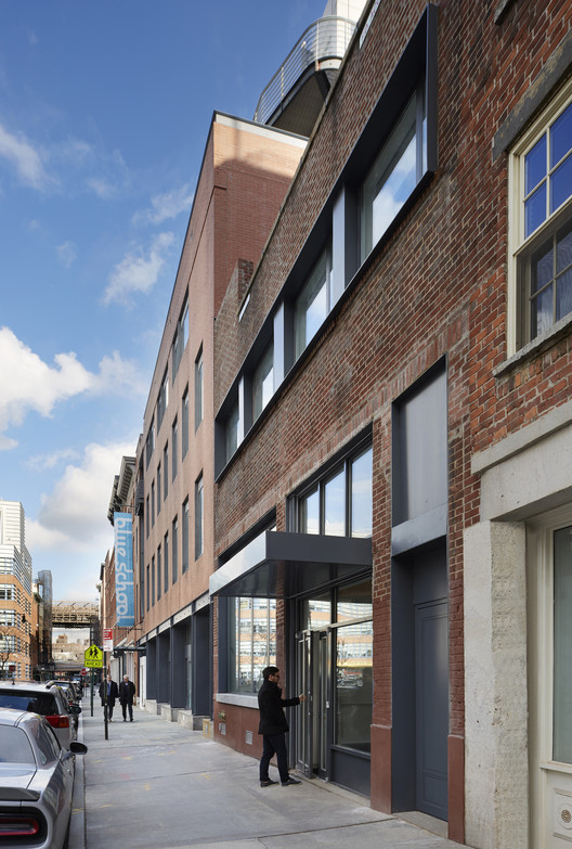 Blue School Middle School / PellOverton Architects - Windows, Facade