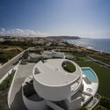 Casa Elíptica / Mário Martins Atelier - Houses
