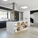 7 Platform 5 Architects Backwater - Ng&ocirc;i nh&agrave; với 3 khối m&aacute;i dốc được ốp gỗ ấn tượng