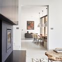 10 Platform 5 Architects Backwater - Ng&ocirc;i nh&agrave; với 3 khối m&aacute;i dốc được ốp gỗ ấn tượng