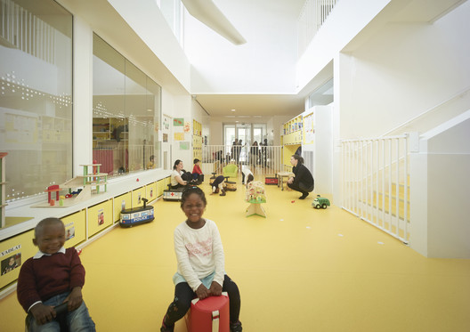 Guardería en Toulouse / V2S architectes + OECO Architectes - Imagen 1 de 10