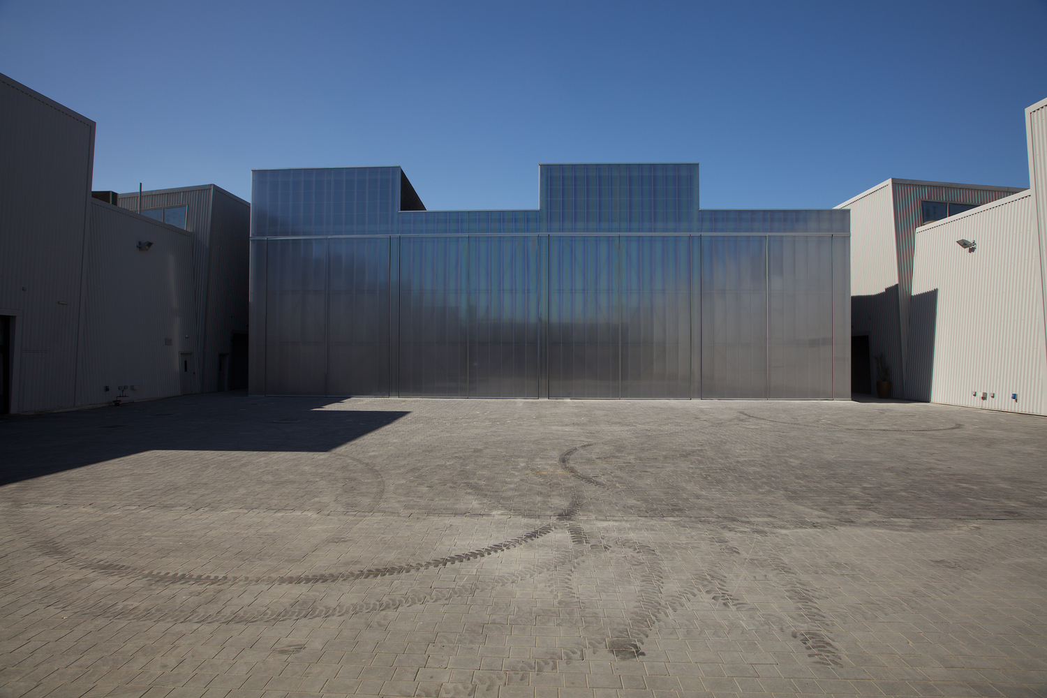 "Concrete" na Alserkal Avenue / OMA - Imagem 11 de 16