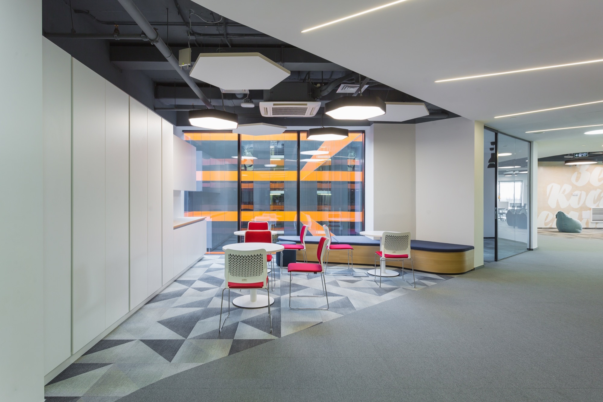 Gallery of Sberbank Office / IND Architects - 14