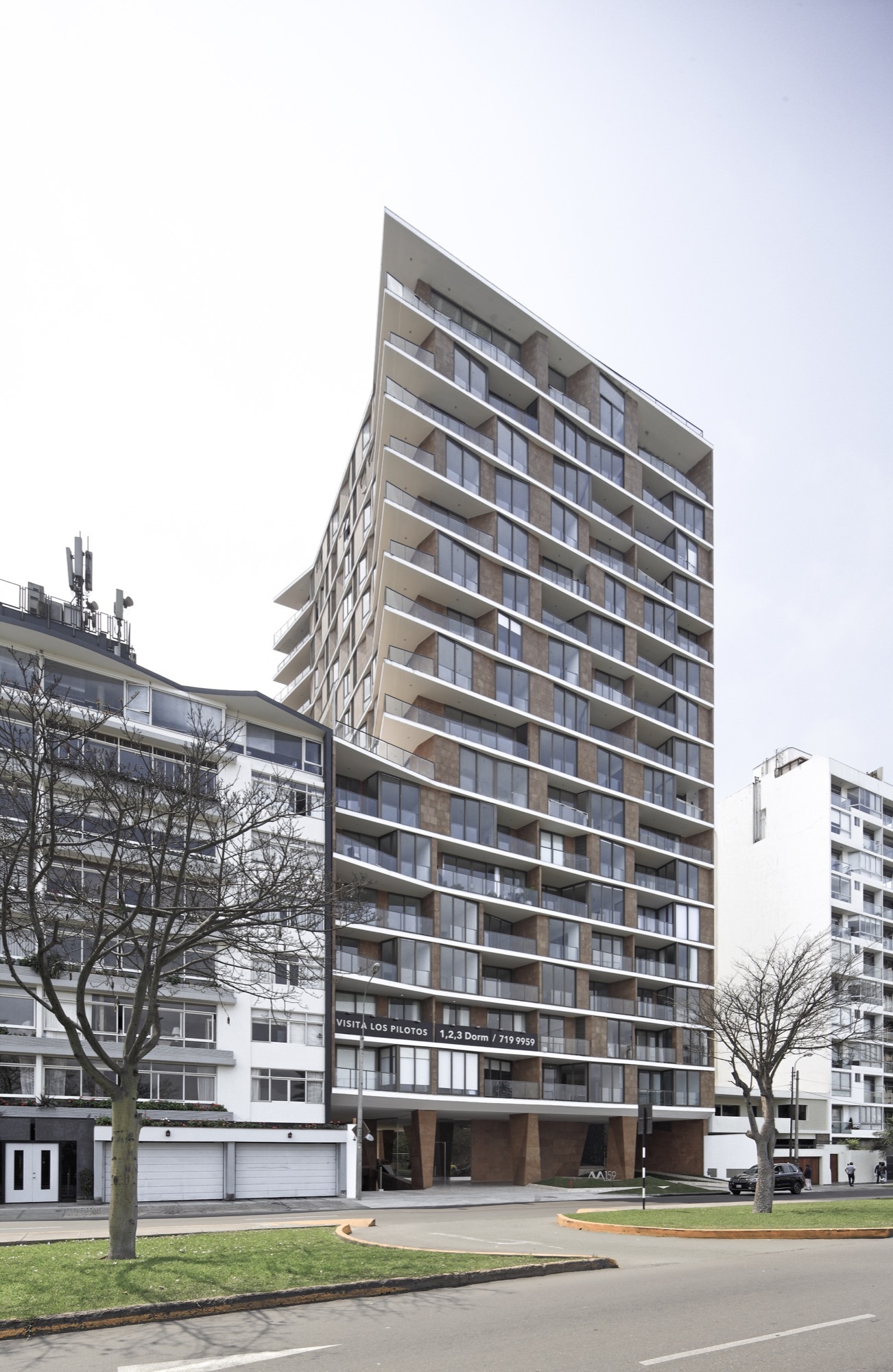 Gallery of AVA Building / Marsino Arquitectura 16