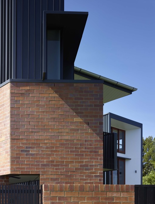 Buena Vista / Shaun Lockyer Architects - Brick, Windows, Facade
