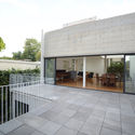 Casa Estudio-Invernadero / BBL Arquitectos - Jardín, Cierros, Fachada, Puerta, Barandas, Sillas
