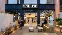 Perro Libre Tap Room / Tellini Vontobel Arquitetura