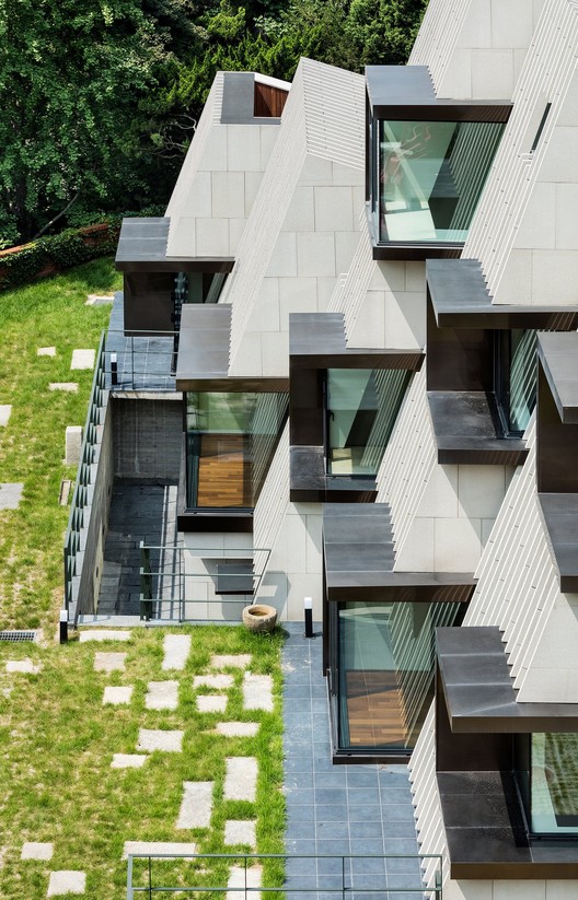 Deep House / poly.m.ur | ArchDaily