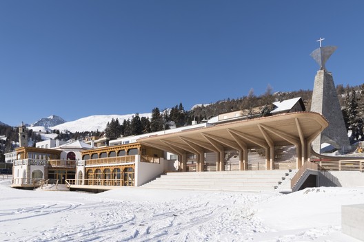 Kulm Eispavilion / Foster + Partners - Image 7 of 27