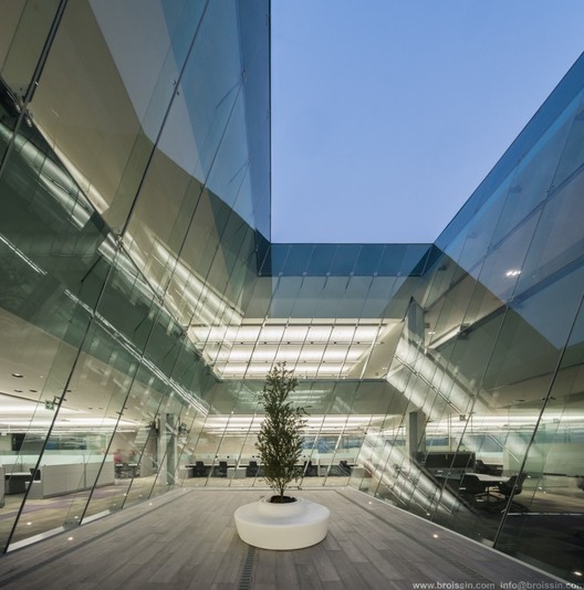 Financial Headquarters Tlalpan / BROISSIN - Image 6 of 23