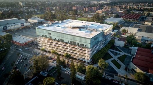 Financial Headquarters Tlalpan / BROISSIN - Image 18 of 23