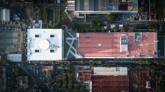 Financial Headquarters Tlalpan / BROISSIN - Image 11 of 23