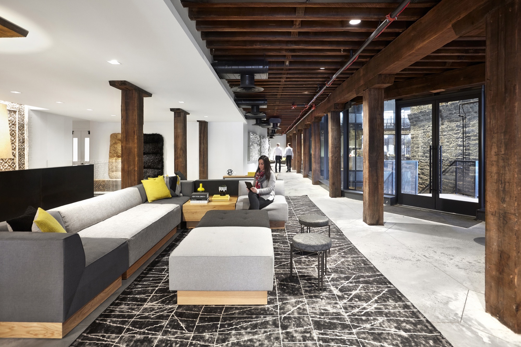 Gallery of West Elm Corporate Headquarters / VM Architecture & Design 9