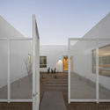 La casa de los patios / HK Associates Inc | ArchDaily México