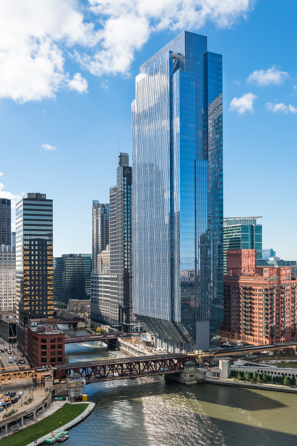 Gallery of 150 North Riverside / Goettsch Partners 7