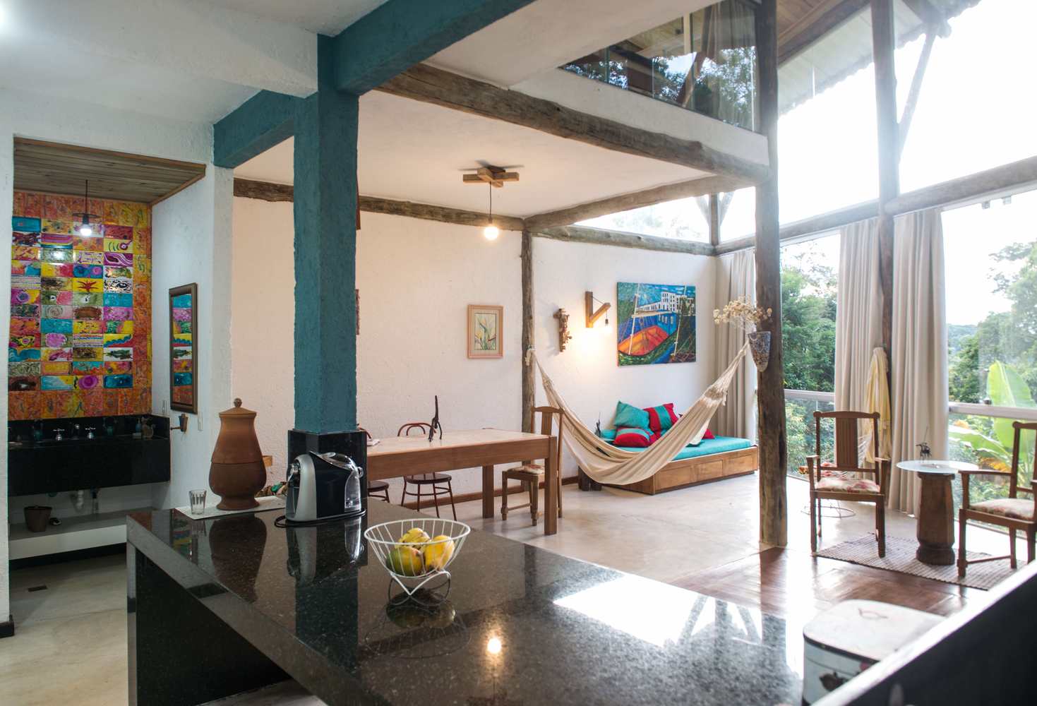 Casa HC  / João Diniz Arquitetura - Mesa