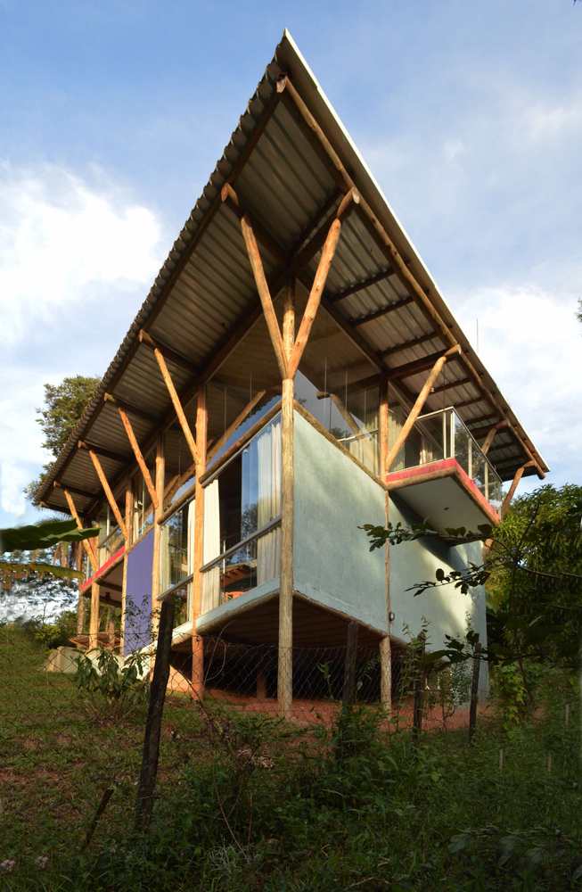 Casa HC  / João Diniz Arquitetura - Fachada, Viga