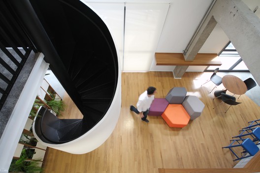 Via Consulting  / DMDV arquitetos - Cadeira