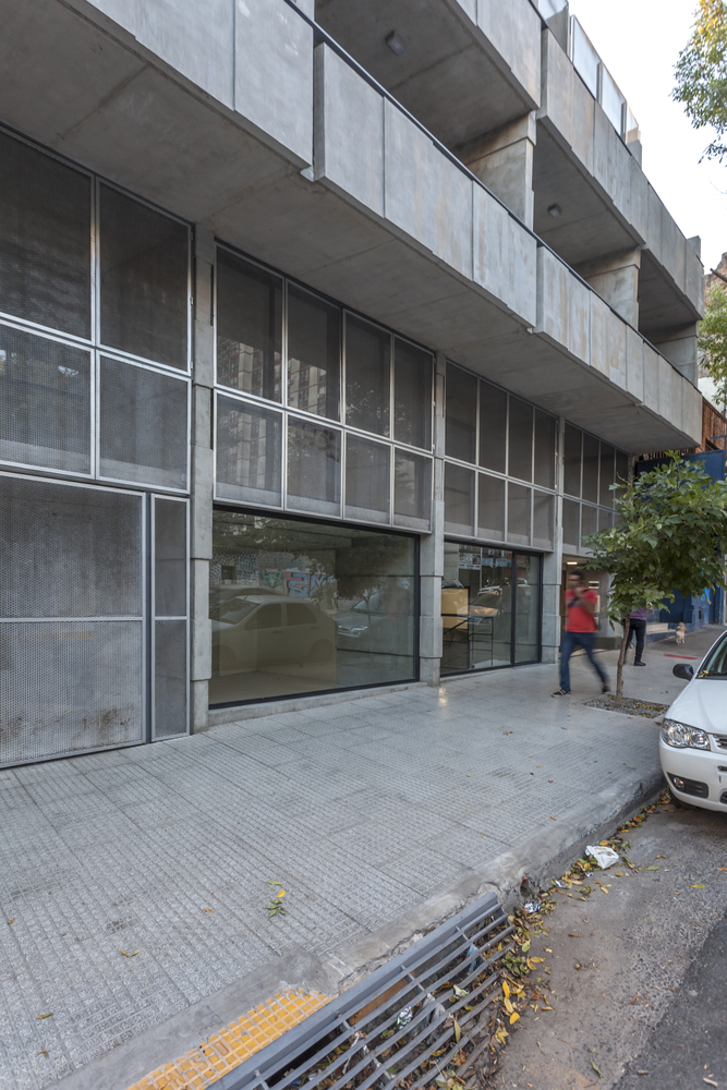 Gallery of Bolivar Multifamily Housing / Hitzig Militello arquitectos 21