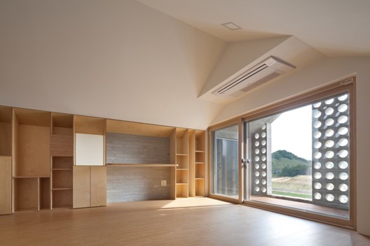 Yugok Dong Housing Market  / On Architects Inc.  - Interior Photography, Windows