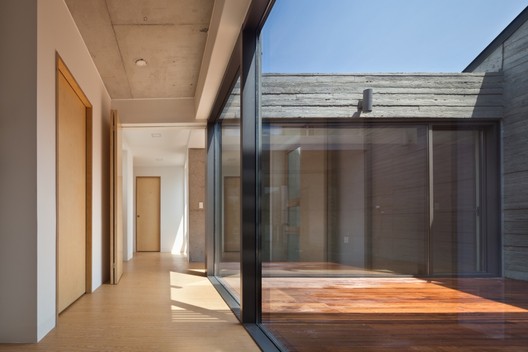 Yugok Dong Housing Market  / On Architects Inc.  - Interior Photography, Beam, Facade, Windows