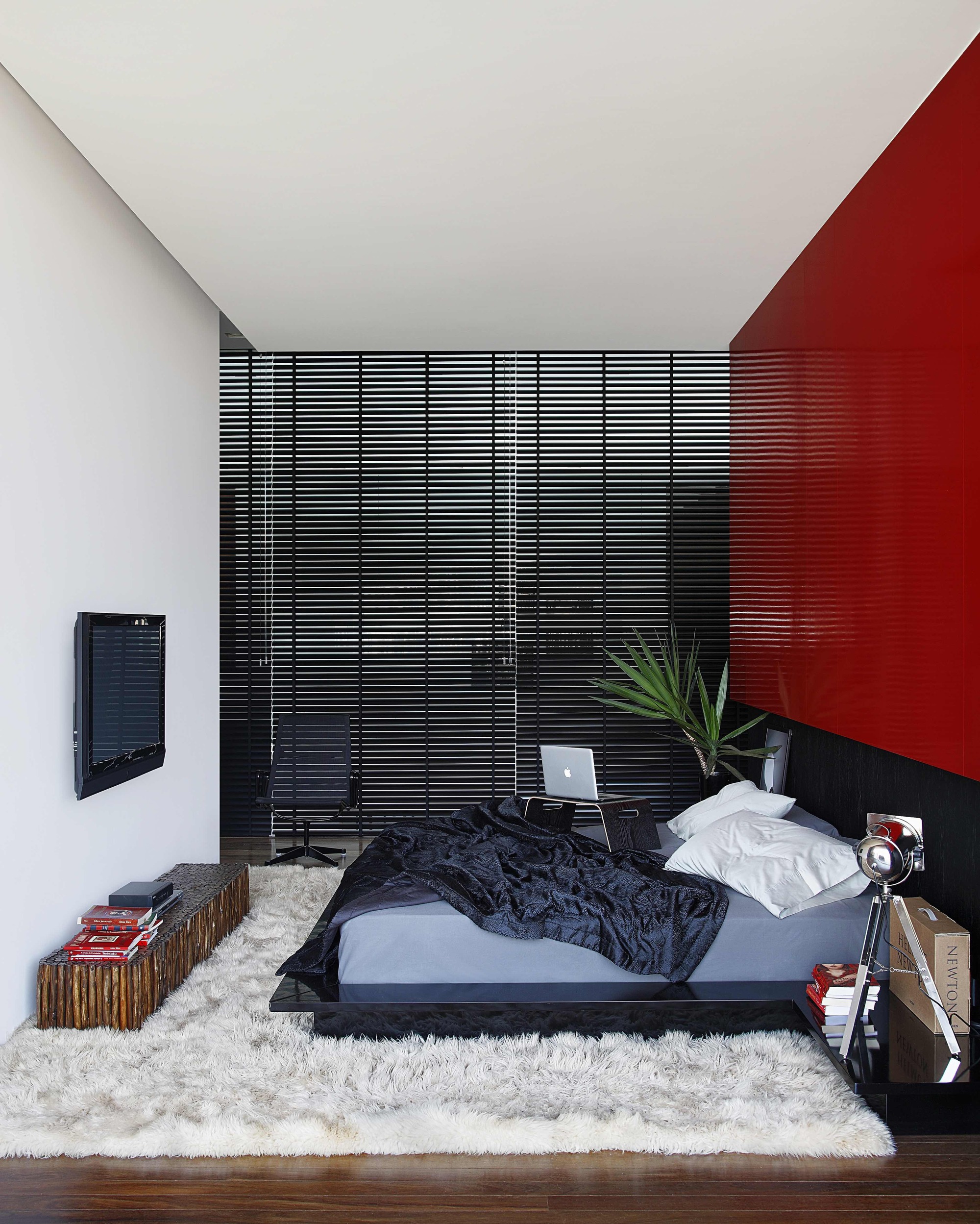 Gallery of LA House / Studio Guilherme Torres - 7