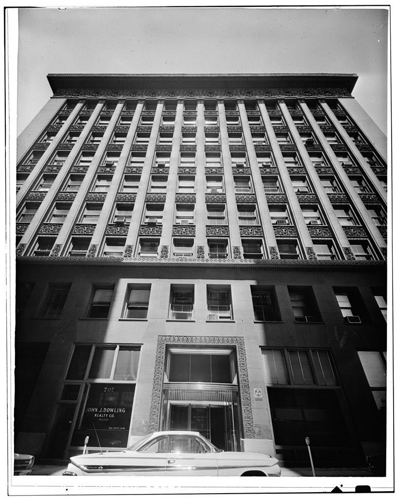 Gallery of How Air Conditioning Helped Shape Architectural History (For