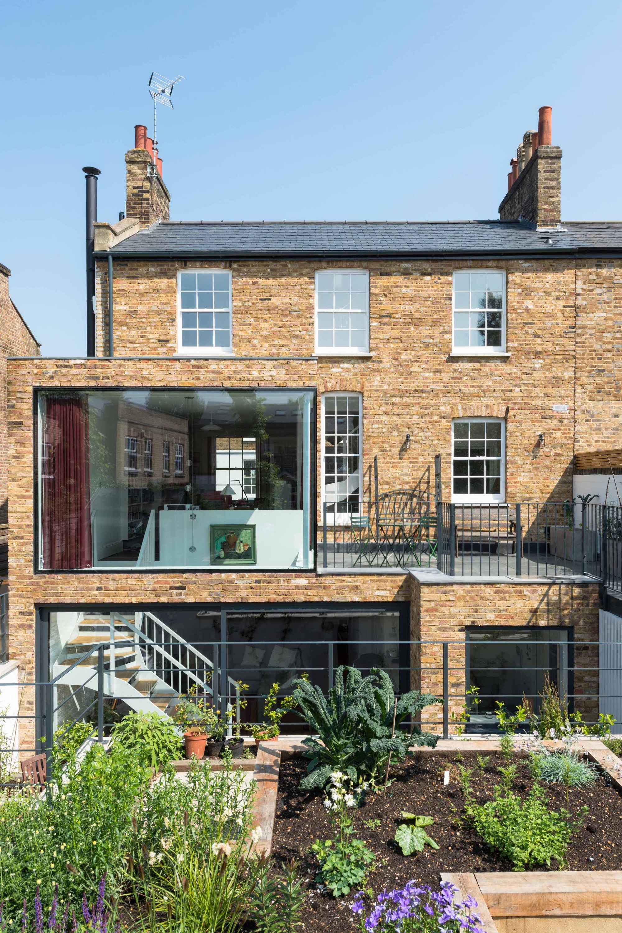 Gallery of Clapham House / MW Architects 12