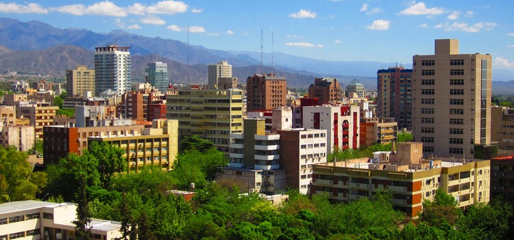 Guía de arquitectura en Mendoza: 10 sitios que todo arquitecto debe conocer, vía Wikipedia User: Itsmemarttin Licensed Under CC BY-SA 3.0