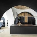 Cueva moderna / Pitsou Kedem Architects - Remodelaciones