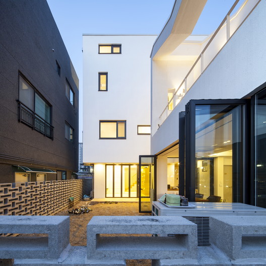 “警察理想”咖啡店 - 20 的图像 34