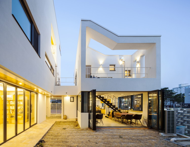 “警察理想”咖啡店 - 5 的图像 34