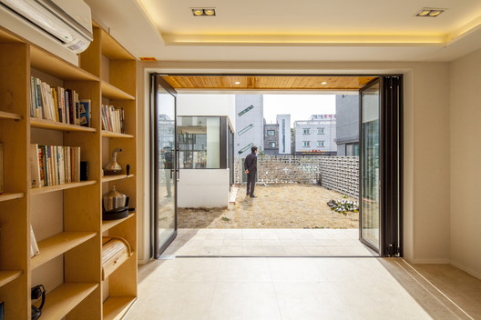 “警察理想”咖啡店 - 24 的图像 34