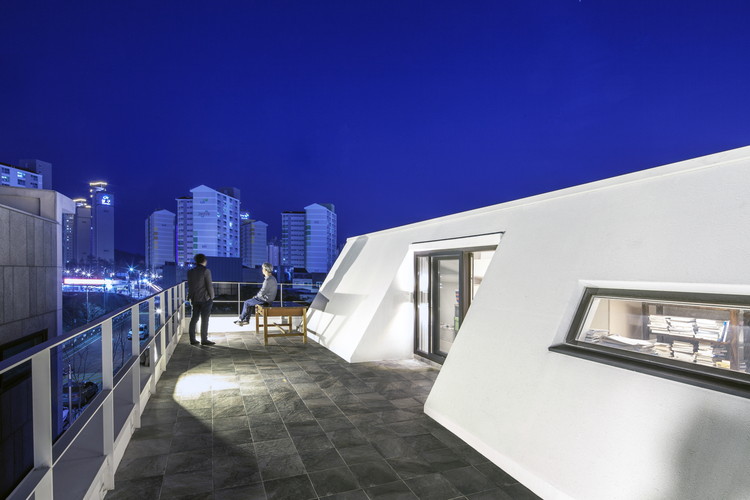 “警察理想”咖啡店 - 16 的图像 34