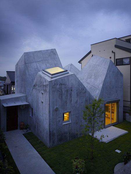 La luz cenital como solución de iluminación natural en 17 proyectos - Imagen 6 de 54