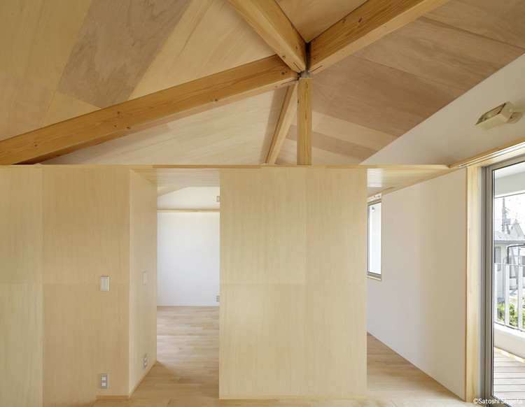 House in Yamanashi  / UENOA - Beam, Column