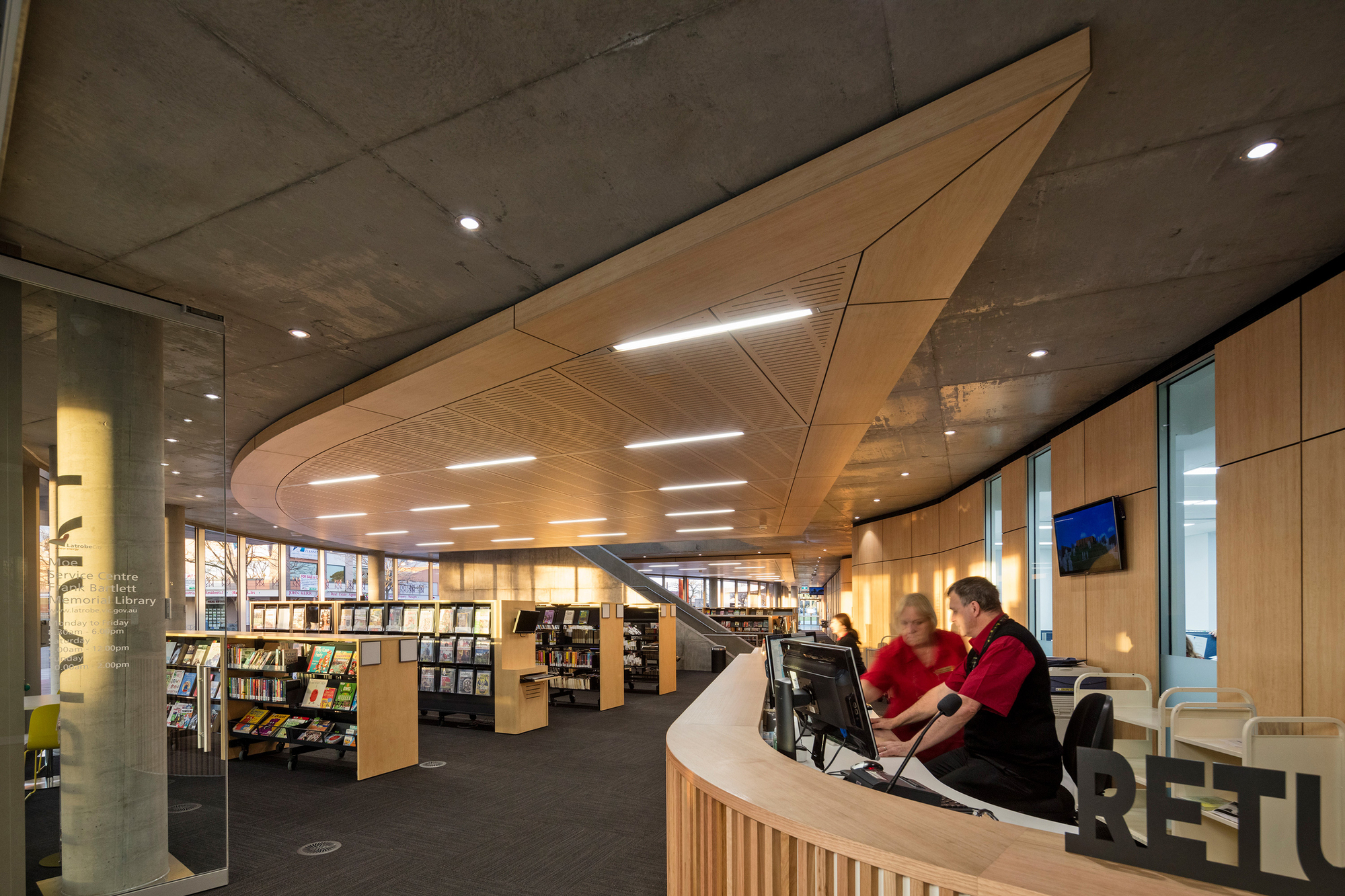 Gallery of Frank Bartlett Memorial Library and Moe Service Centre ...