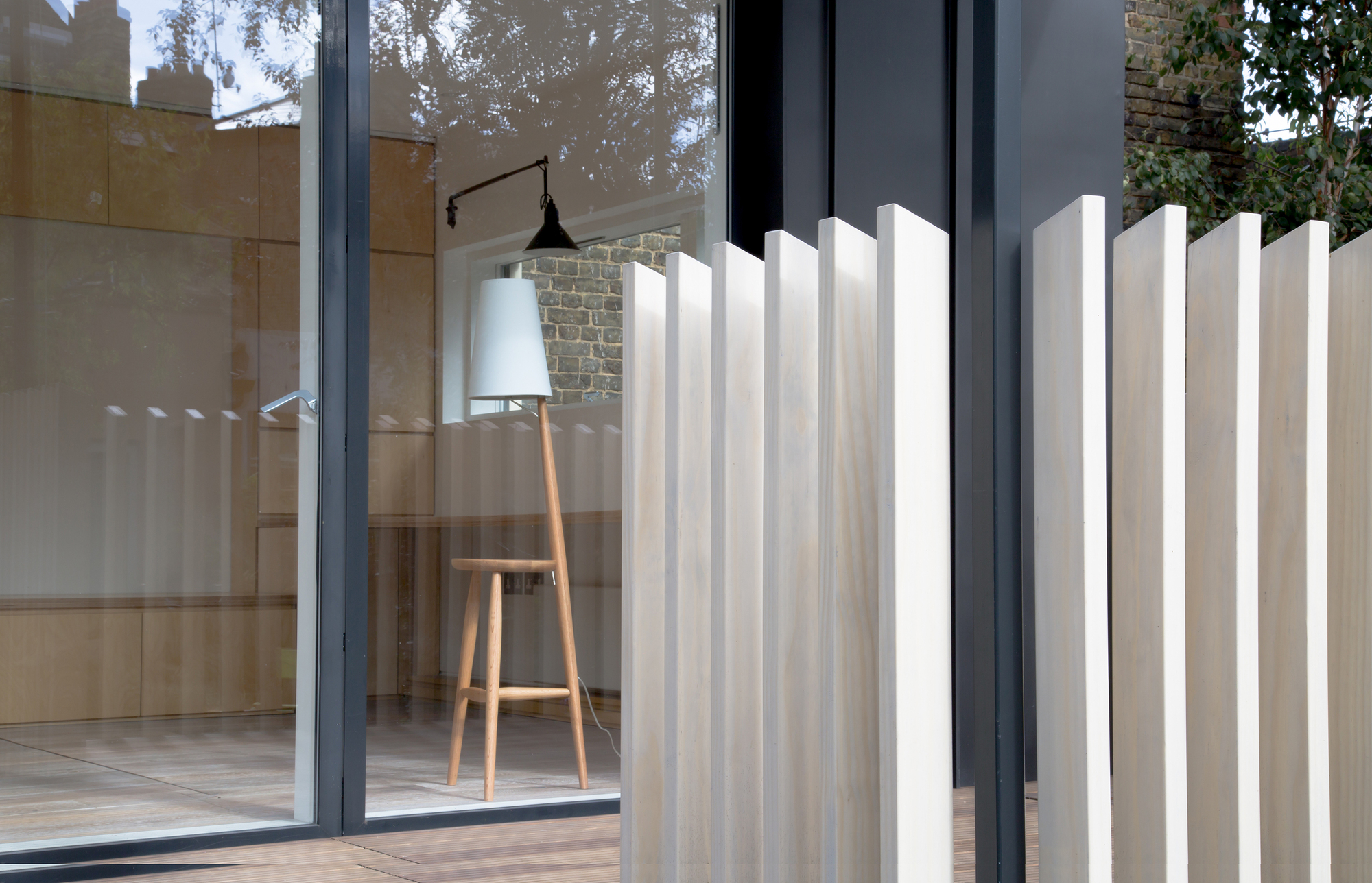 Galería de Pabellón Fulham / Silver & Co. - 12