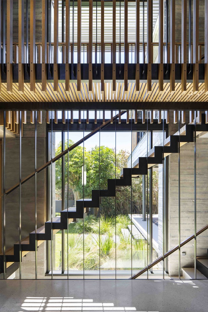Gallery of Clifton House / Malan Vorster Architecture Interior Design - 17