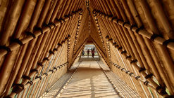 Escola Alfa Omega / Realrich Architecture Workshop