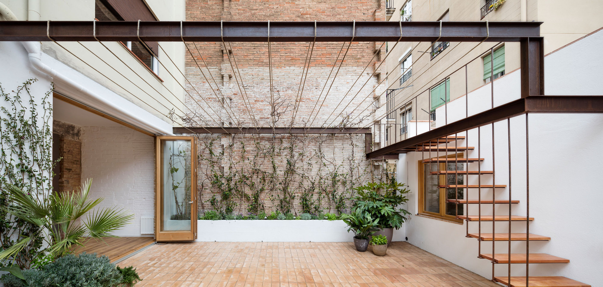 Galería de Casa Galería / Carles Enrich - 12