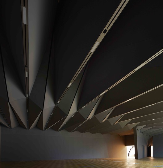 V&A Museum / AL_A - Image 4 of 29