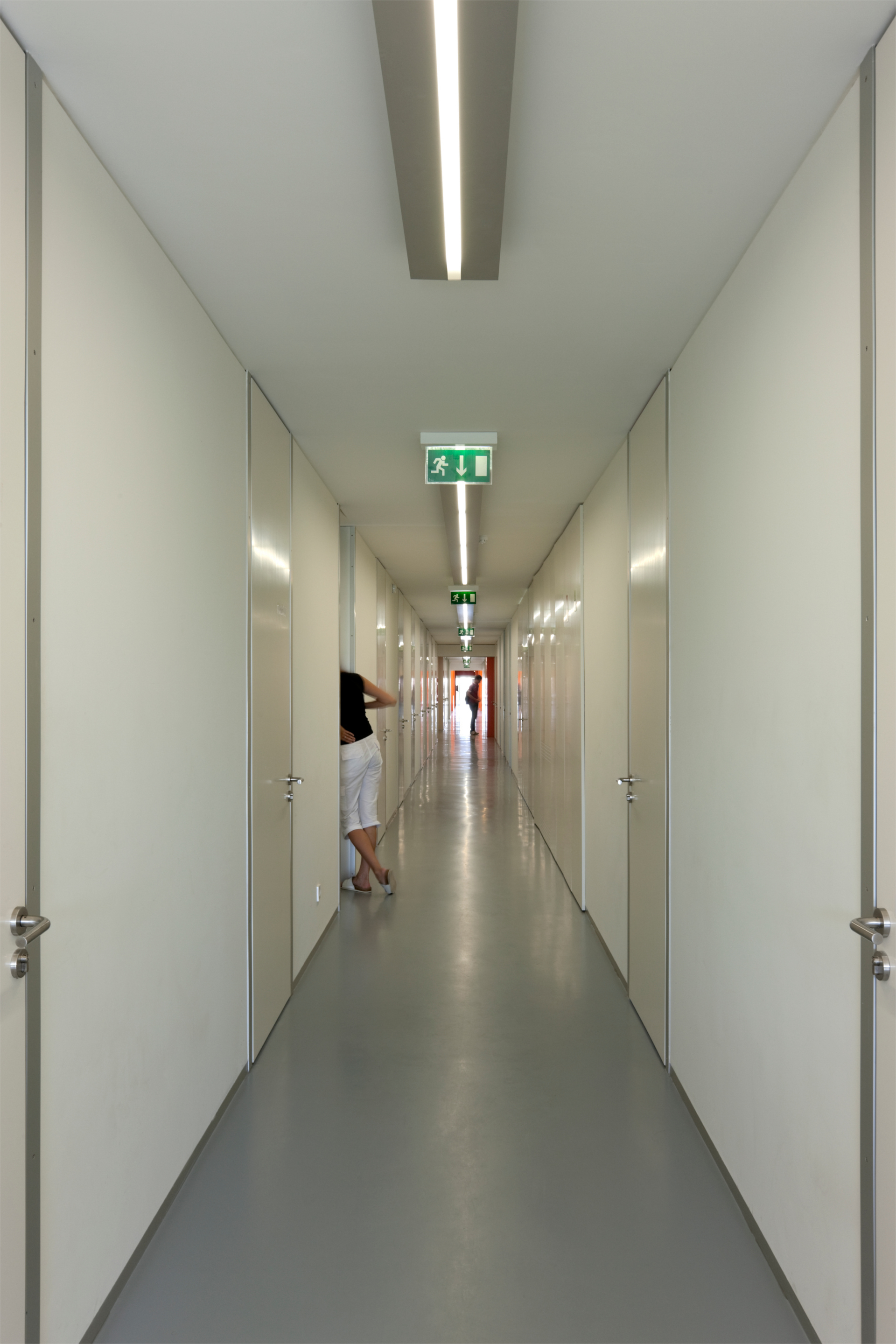 Gallery of Hall of Residence for Students - Coimbra University / Paula ...