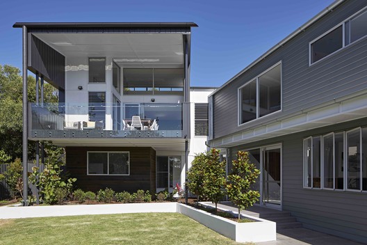 Yerranya House / Base Architecture - Windows, Facade