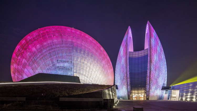 Display: CR Institute of Architectural & Urban Design / Zhuhai Opera House. Image Cortesia de WAF
