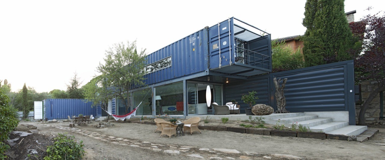 Arquitectura con Containers: ejemplos en planta para resolver sus restricciones físicas - Imagen 48 de 52